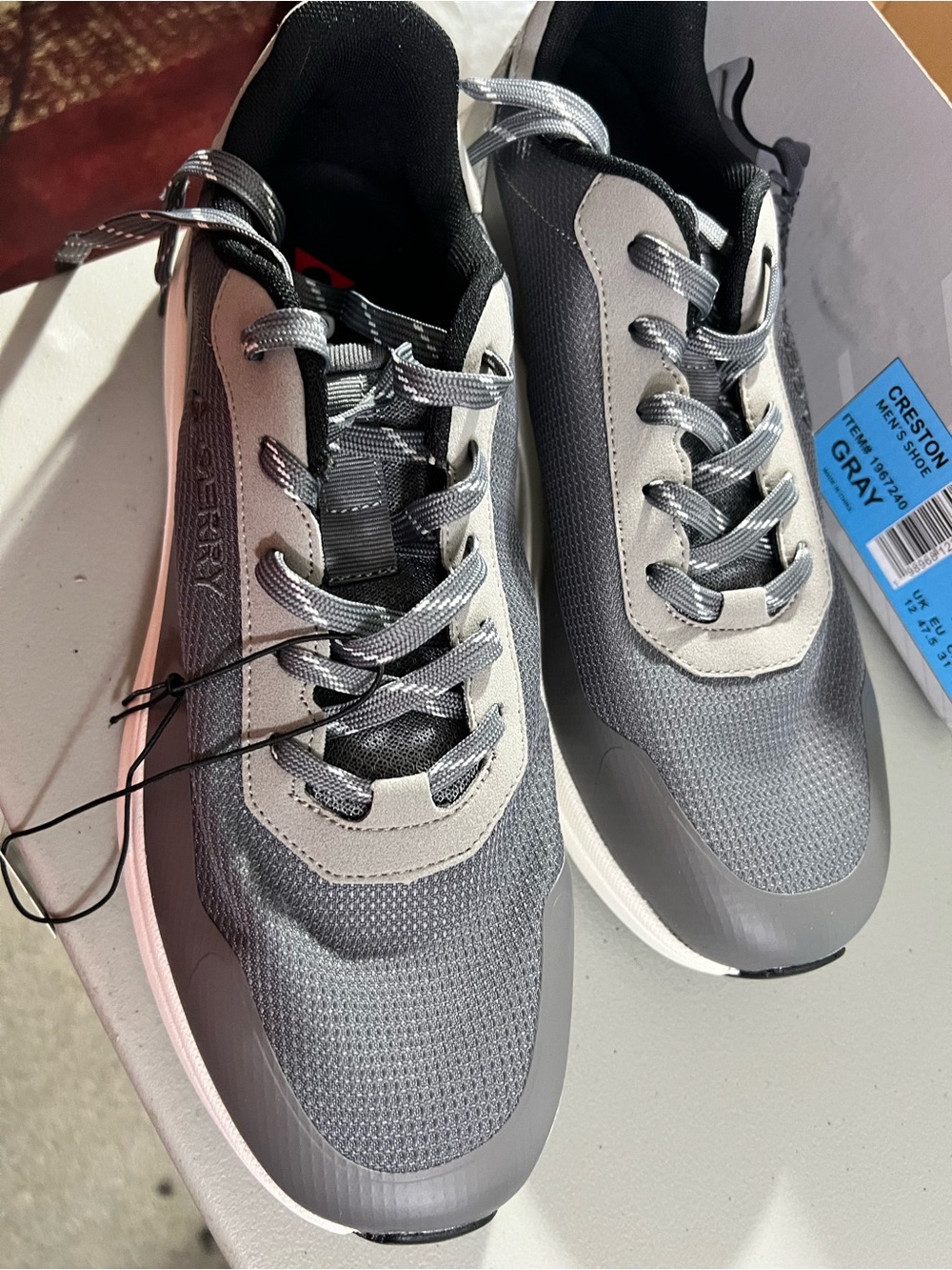 Crest Men's Gray Athletic Lace-Up Sneakers